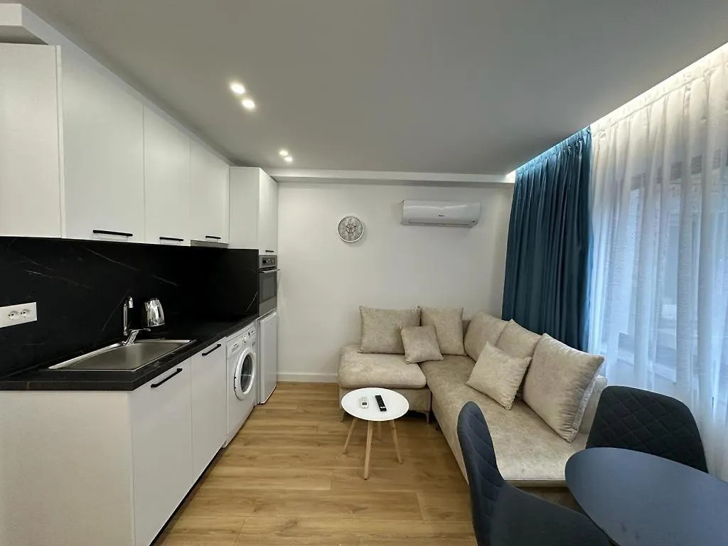 Artificial Lake Apartaments Tirana 0*,  Albania